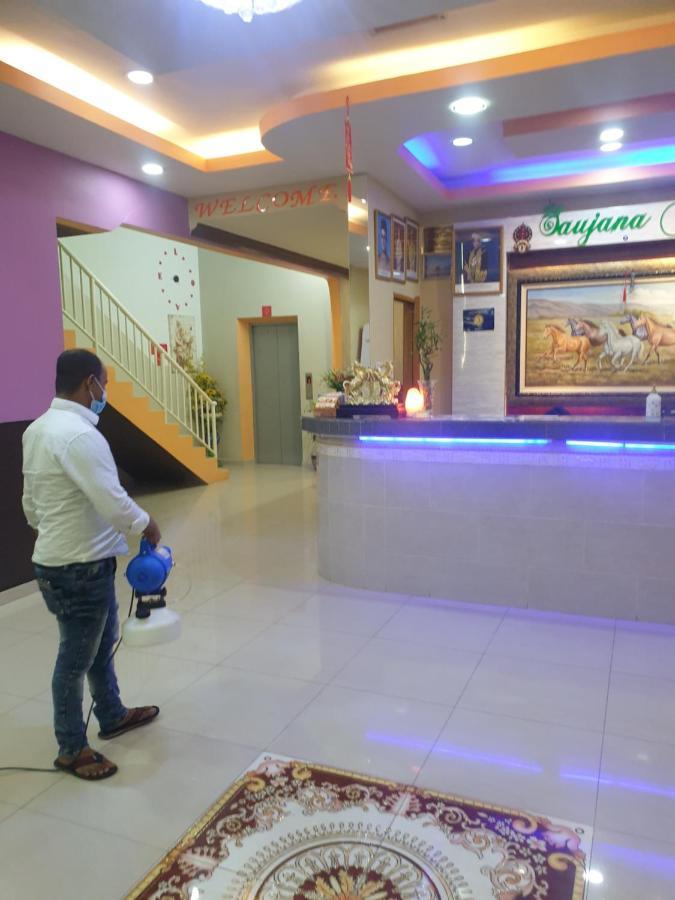 サウジャナ シティ ホテル Bandar Saujana Putra エクステリア 写真