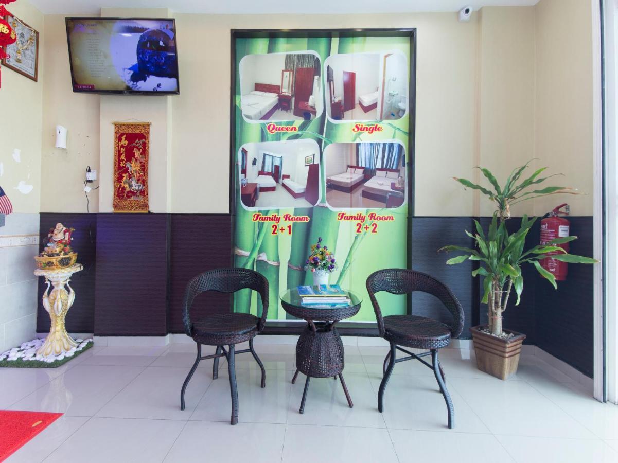 サウジャナ シティ ホテル Bandar Saujana Putra エクステリア 写真