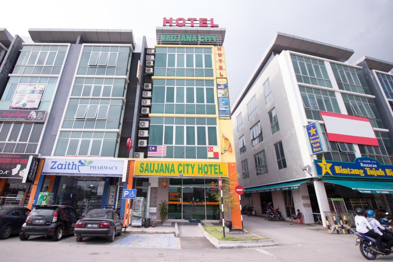 サウジャナ シティ ホテル Bandar Saujana Putra エクステリア 写真